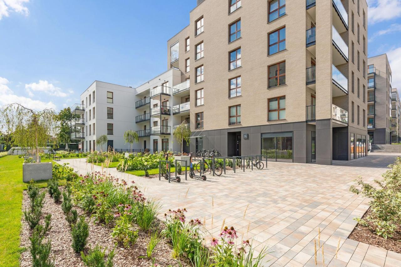 Zajezdnia Wrzeszcz Seaside & Parking By Downtown Apartments Gdańsk Exteriör bild