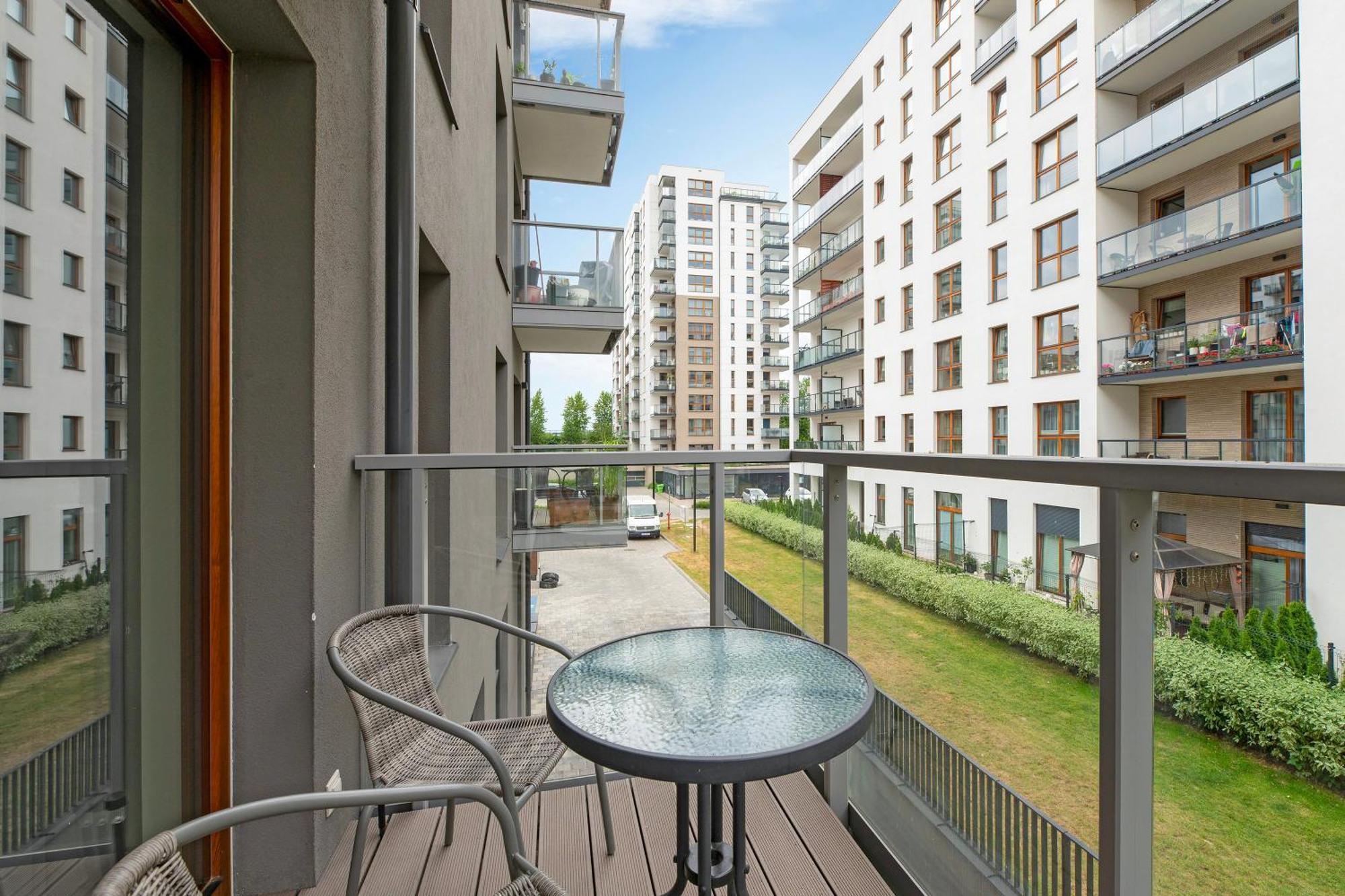 Zajezdnia Wrzeszcz Seaside & Parking By Downtown Apartments Gdańsk Exteriör bild